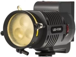 Накамерный свет Falcon Eyes LED-V300 фото