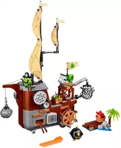 Конструктор Lego The Angry Birds Movie 75825 Пиратский корабль свинок фото