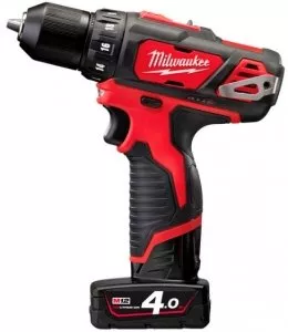 Аккумуляторная дрель-шуруповерт Milwaukee M12 BDD-402C фото