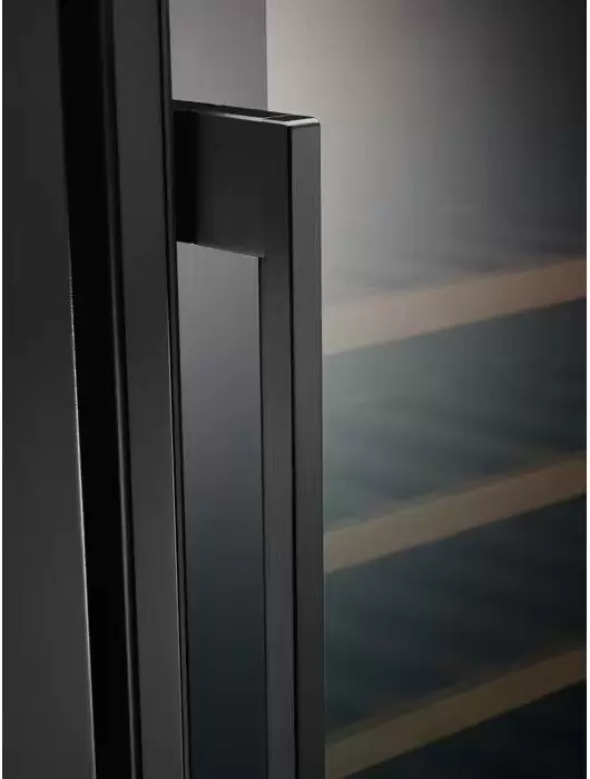 Винный шкаф AEG AWS4052B5B фото