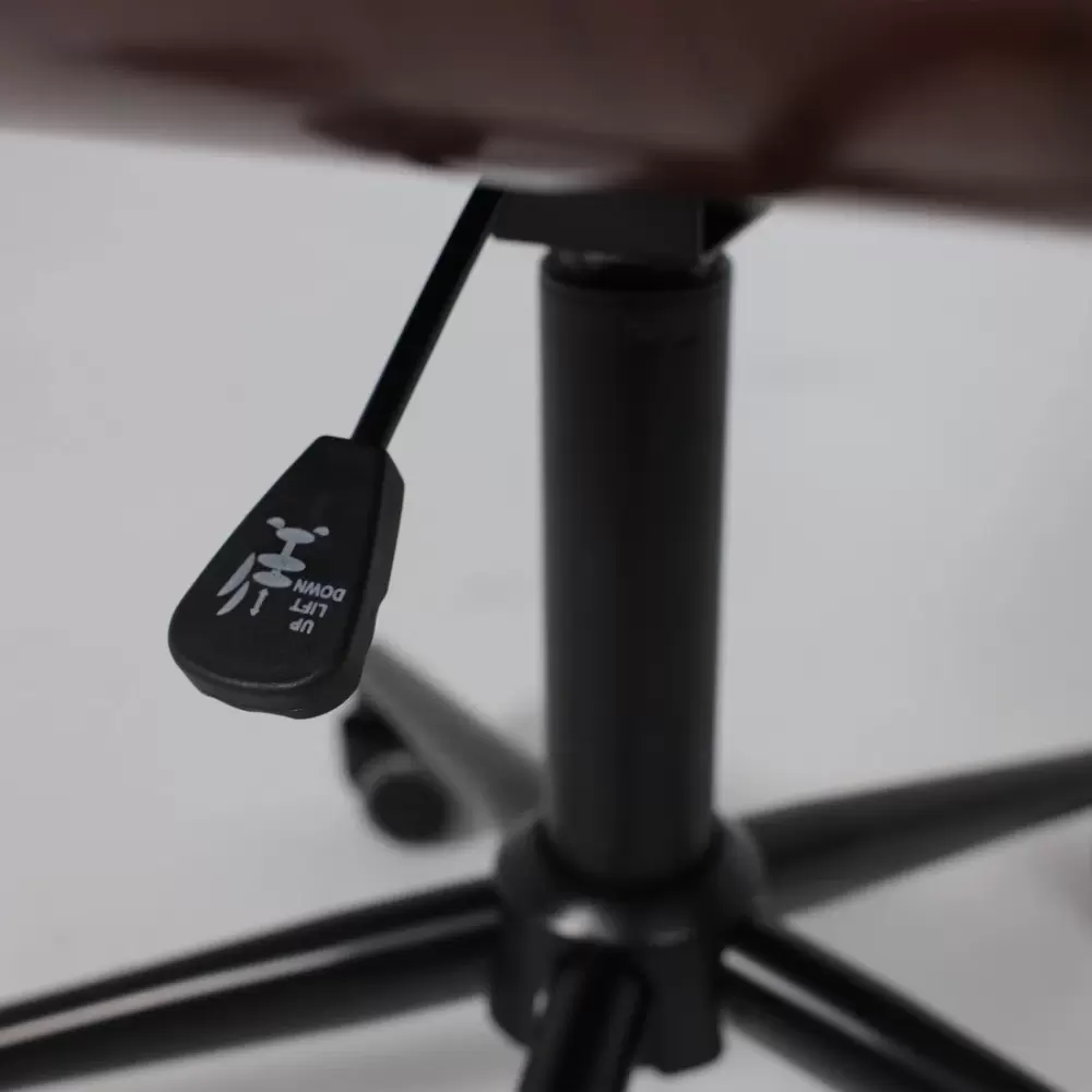 Офисное кресло AksHome Angara (букле, кремовый Lisa 102/черный) фото 3