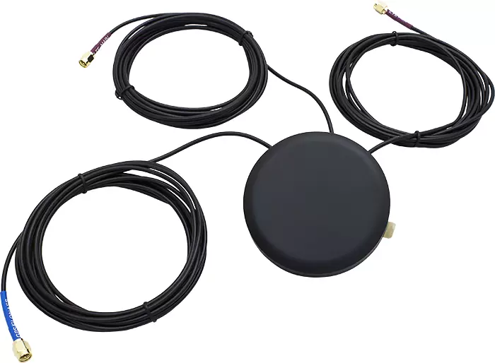 BALTIC SIGNAL 4G/WiFi/GPS-ГЛОНАСС (врезная 2дБ, кабели 3м., 3xSMA)