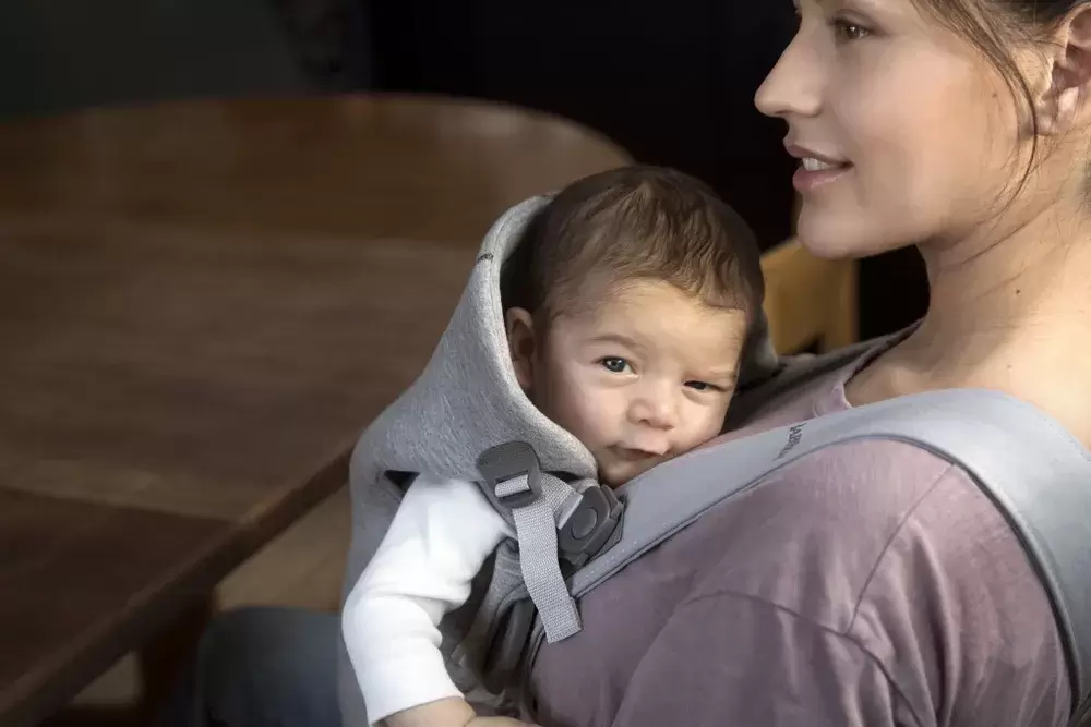 Рюкзак-переноска BabyBjorn Mini 3D Jersey (светло-серый) фото