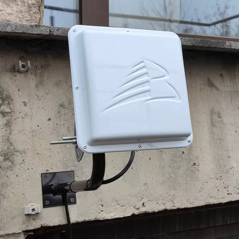 Антенна BALTIC SIGNAL Zara 3G/4G (Панельная, 14 дБ) (BS1841) фото