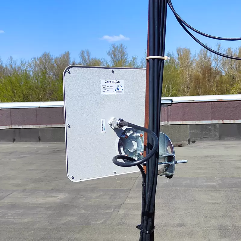 Антенна BALTIC SIGNAL Zara 3G/4G (Панельная, 14 дБ) (BS1841) фото