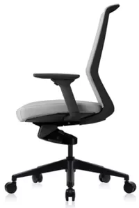 Офисное кресло Bestuhl J1 (без подголовника) фото