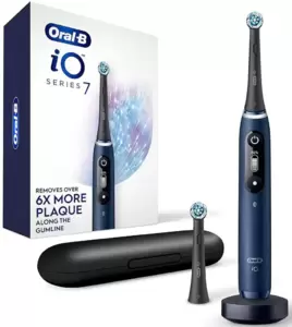 Электрическая зубная щетка Braun Oral-B iO7 (magnetic blue sapphire) фото