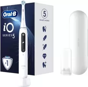 Электрическая зубная щетка Braun Oral-B iO 5 IOG5.1A6.1DK (белый) фото