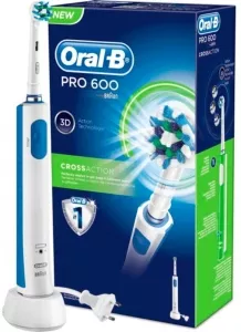 Электрическая зубнaя щеткa Braun Oral-B Pro 600 Cross Action (D16.513) фото