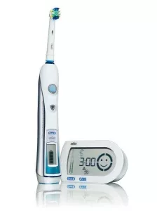 Электрическая зубнaя щеткa Braun Oral-B Triumph ProfessionalCare 5000 (D32.576) фото