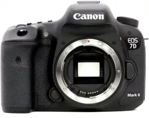 Фотоаппарат Canon EOS 7D Mark II Kit 15-85mm фото