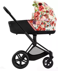 Универсальная коляска Cybex Priam IV 2 в 1 (Spring Blossom Light/Matt Black Frame) фото