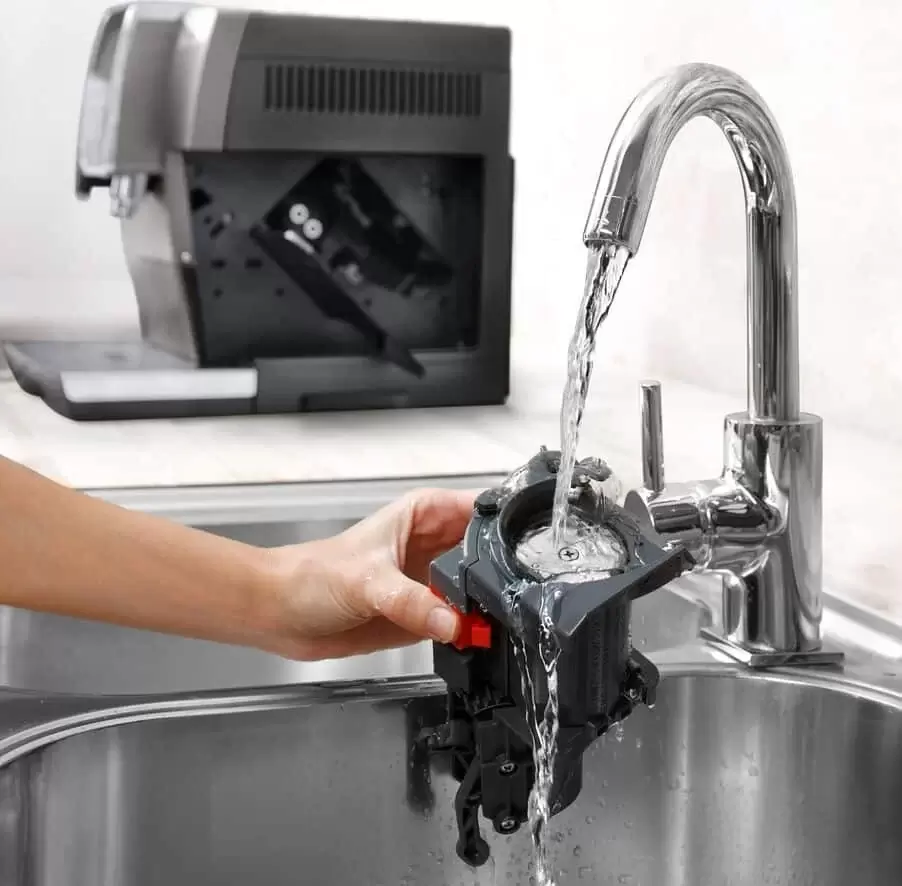 Кофемашина DeLonghi Dinamica Plus ECAM372.95.TB фото