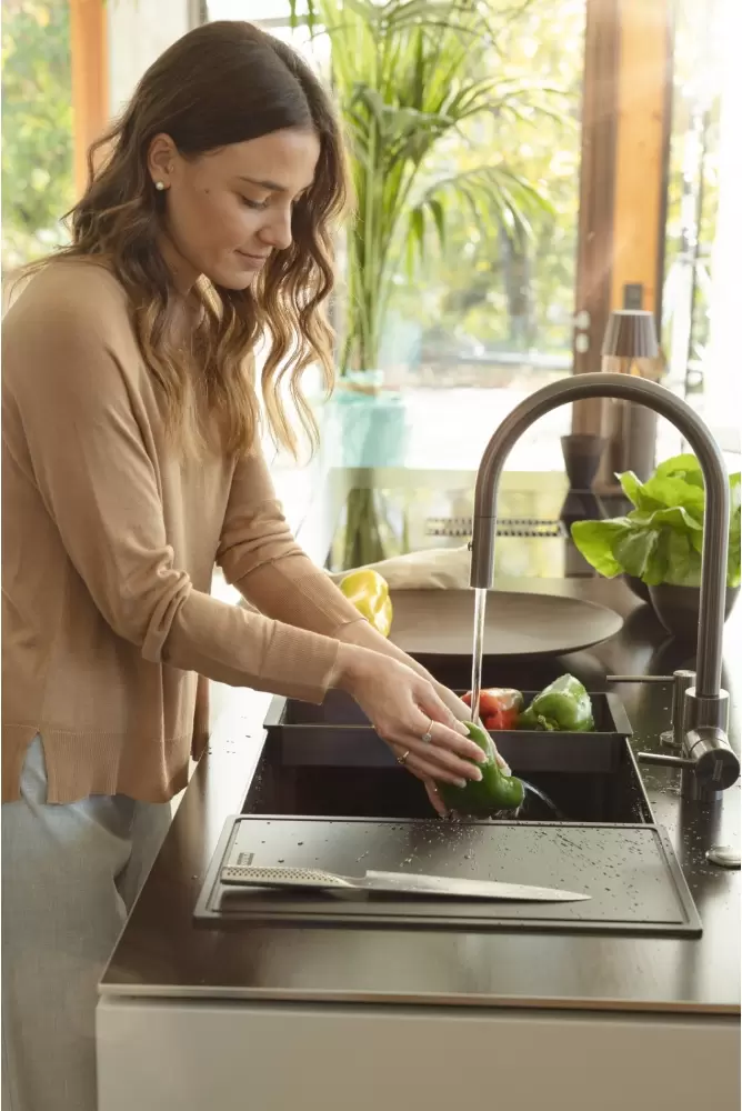 Смеситель Franke Eos Neo Spray (антрацит) фото