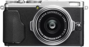 Фотоаппарат FujiFilm X70 фото