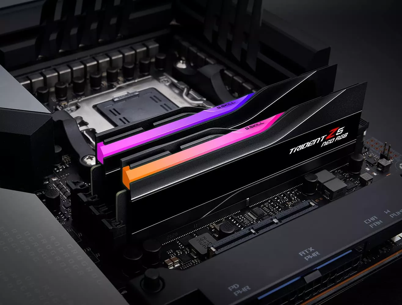 Оперативная память G.Skill Trident Z5 Neo RGB 2x32ГБ DDR5 6000 МГц F5-6000J3636F32GX2-TZ5NR фото 4