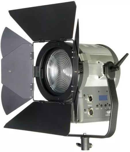 GreenBean Fresnel 150 LED X3 DMX