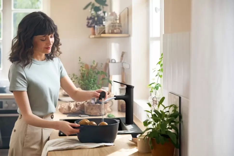 Смеситель Hansgrohe Zesis M33 74804670 фото