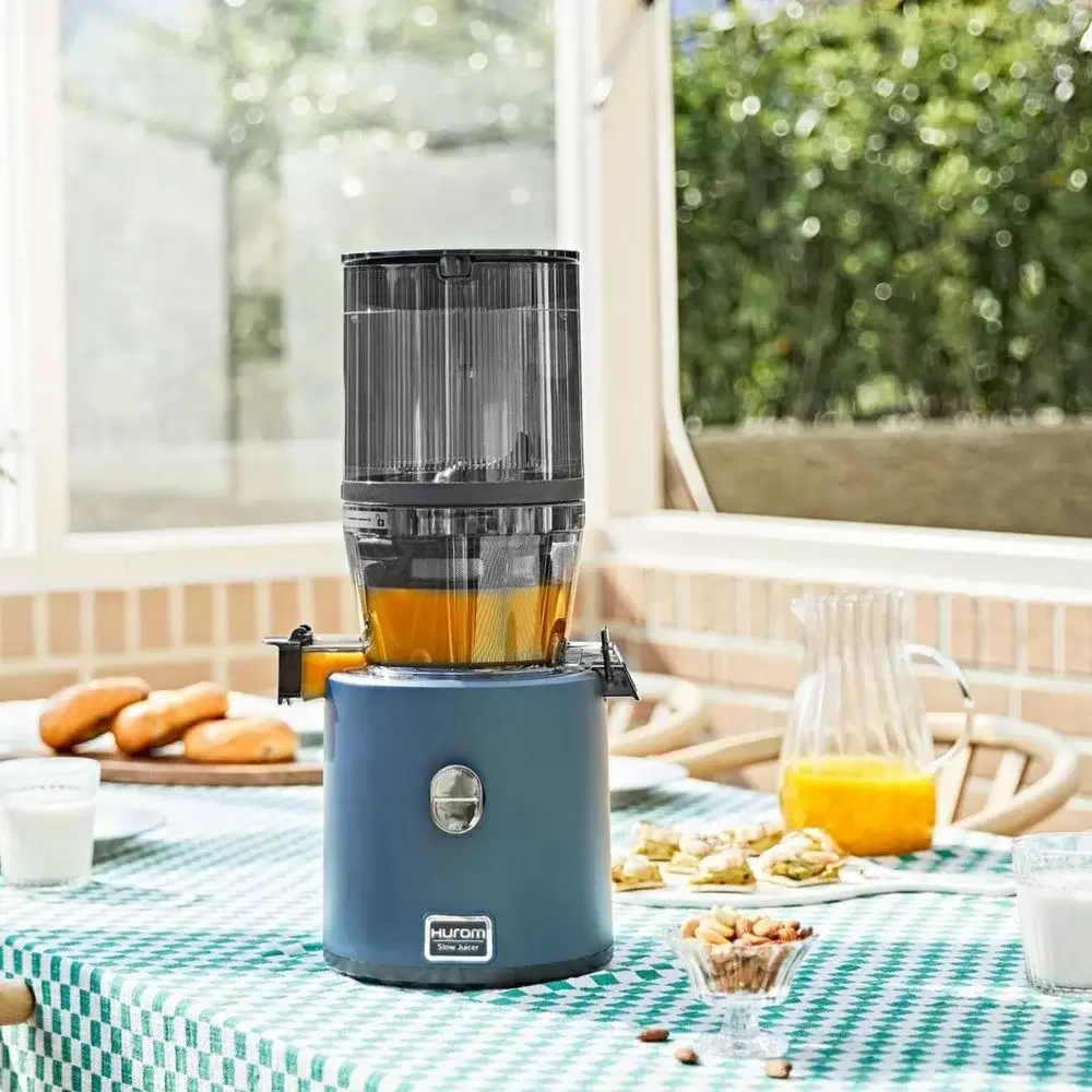 Соковыжималка Hurom H330P (глубокий синий) фото