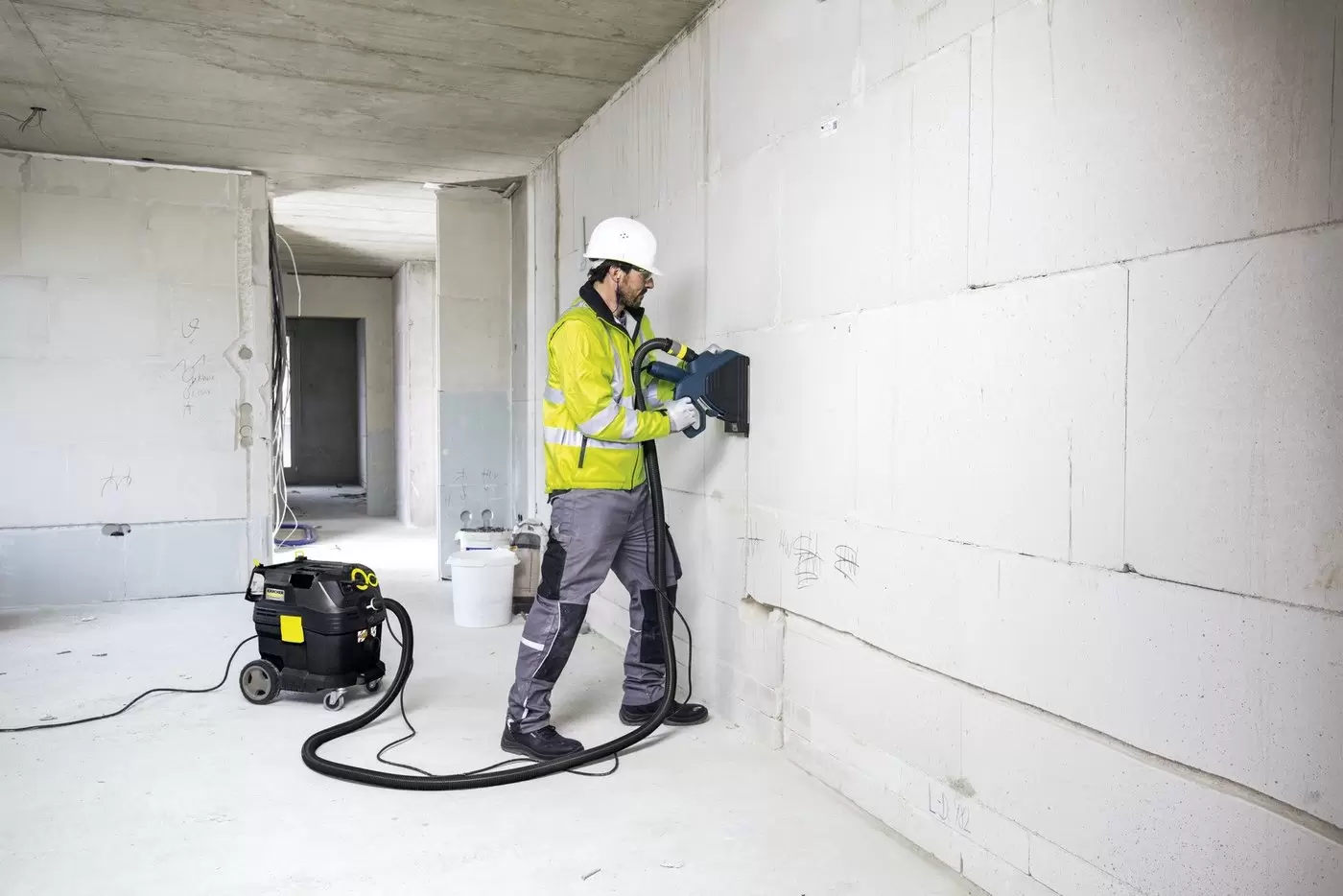 Пылесос Karcher NT 30/1 Tact Te L Anniversary EU 1.148-280.0 фото 4