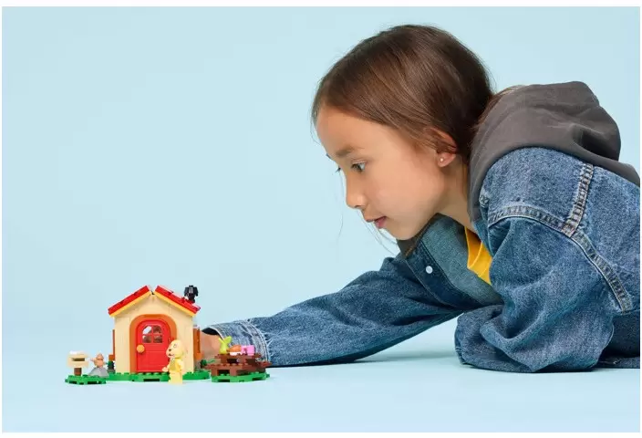 Конструктор Lego Animal Crossing 77058 Уютный домик Голди фото