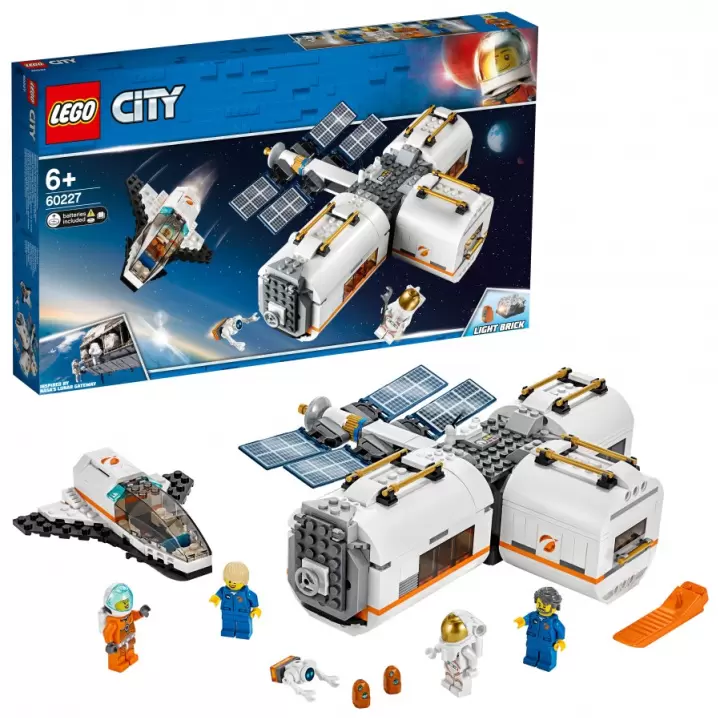 Конструктор Lego City 60227 Лунная космическая станция фото