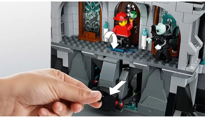 Конструктор Lego Hidden Side 70437 Заколдованный замок фото