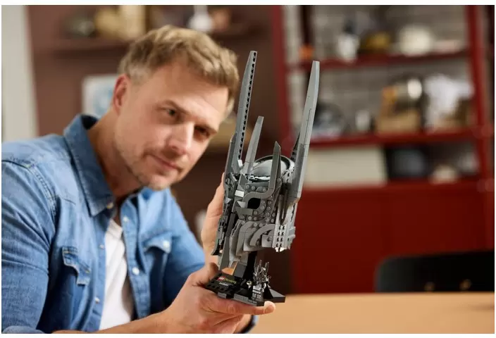 Конструктор Lego Icons 11373 Властелин колец: Бюст Саурона фото 4