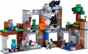 Конструктор Lego Minecraft 21147 Приключения в шахтах фото