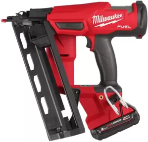 Аккумуляторный гвоздезабиватель Milwaukee M18 FN16GA-202X Fuel фото