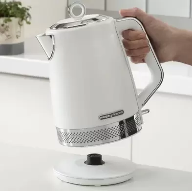 Электрочайник Morphy Richards Illuminated White 108021 фото