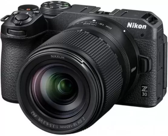 Nikon Z30 Kit 18-140mm f/3.5-6.3 VR