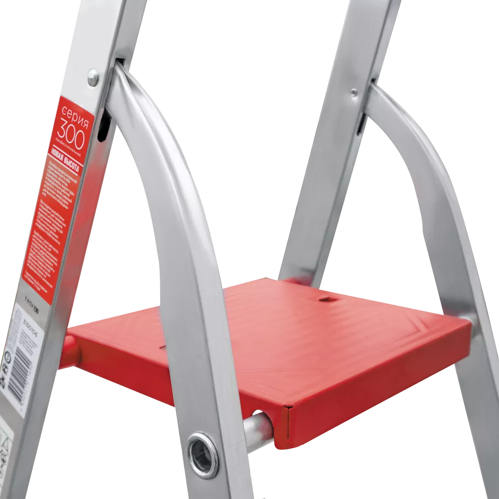 Стремянка Новая Высота 6 ступеней (3115106A) фото