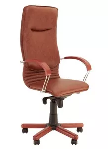Офисное кресло Новый стиль Nova Wood MPD фото