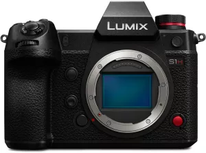 Фотоаппарат Panasonic Lumix DC-S1H Body фото