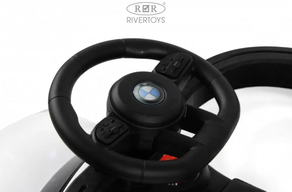 Детский толокар RiverToys BMW Z005ZZ-BP (белый) фото 5