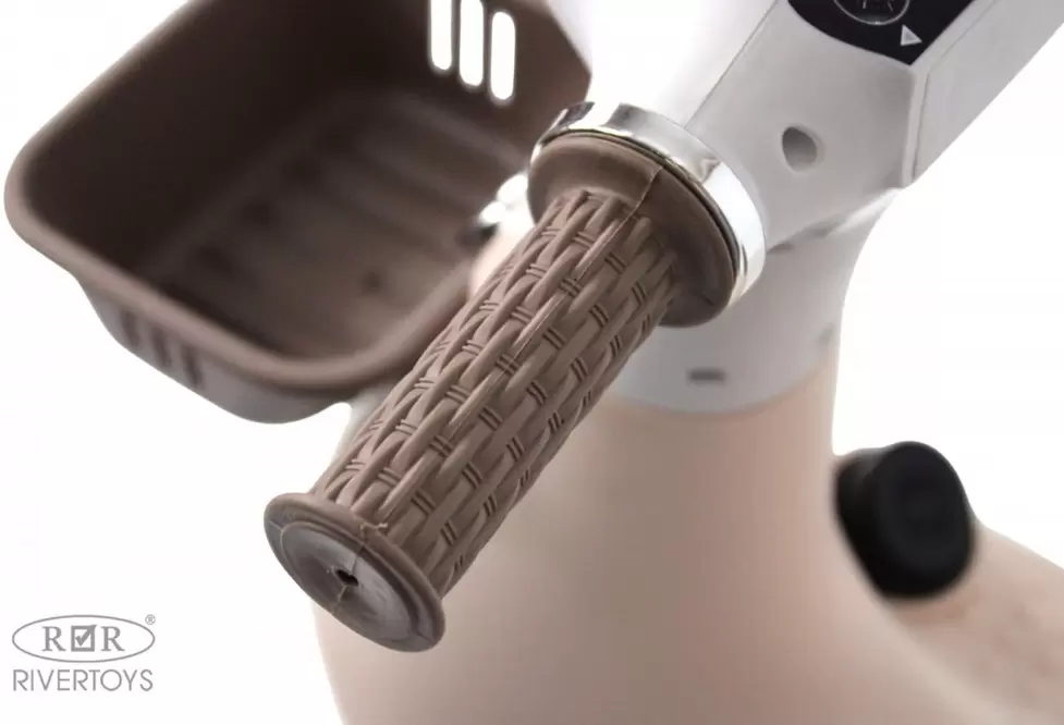 Детский электроскутер RiverToys K011PX (розовый) фото