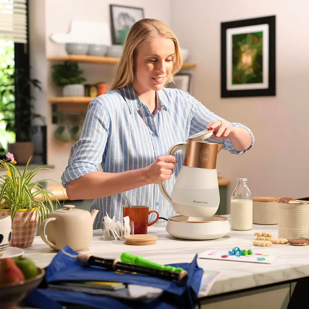 Электрочайник Russell Hobbs Calm Kettle 27450-70 фото