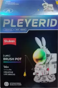 Конструктор Sluban Астронавт с подставкой для аксессуаров 2009880182293 фото