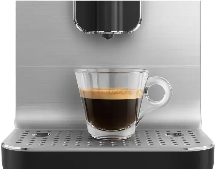 Кофемашина Smeg BCC11BLMEU фото
