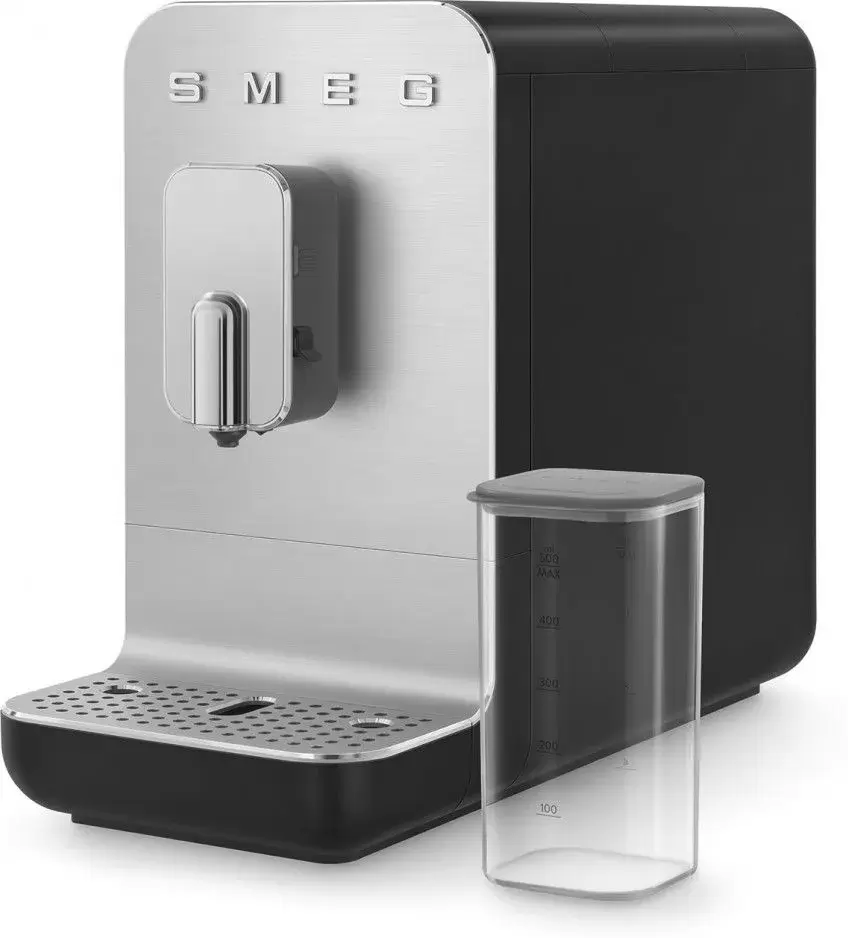Кофемашина Smeg BCC13BLMEU фото