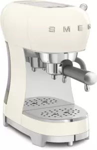 Рожковая кофеварка Smeg ECF02CREU фото