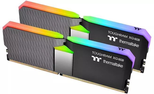 Thermaltake ToughRam XG RGB 2x32ГБ DDR4 3600 МГц R016R432GX2-3600C18A