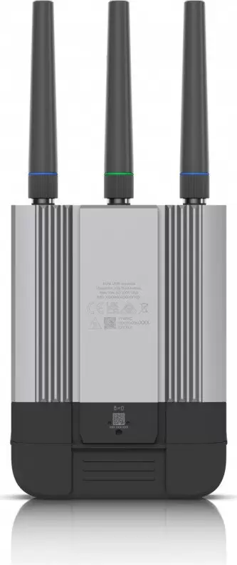 Мобильный 4G Wi-Fi роутер Ubiquiti Mobile Router Industrial фото