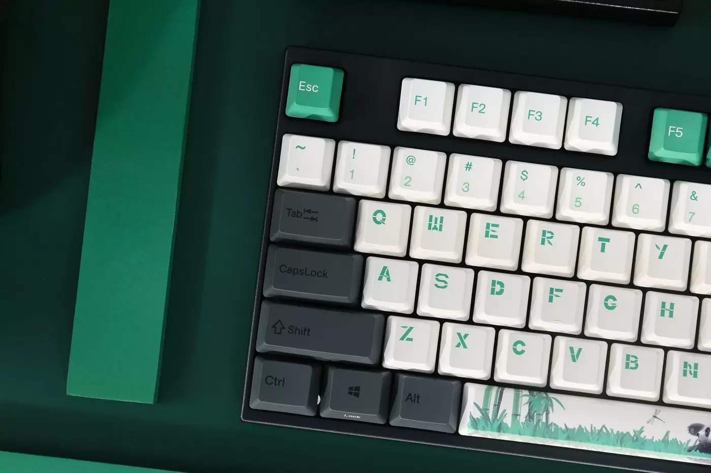 Клавиатура Varmilo VPE87 Panda R2 (Varmilo Daisy L, нет кириллицы) фото