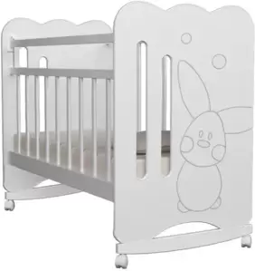 Детская кроватка VDK Sweet Rabbit колесо-качалка (белый) фото