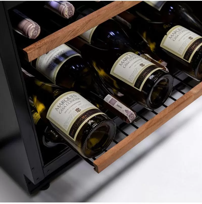 Винный шкаф Vestfrost WFG18 фото