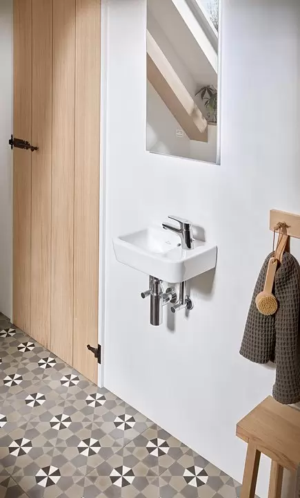 Умывальник Villeroy &#38; Boch O.Novo 434337R1 фото