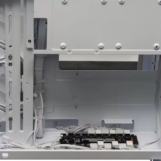 Корпус XASTRA QR500M 6ARGB-FM-C10-UC (белый) фото 4