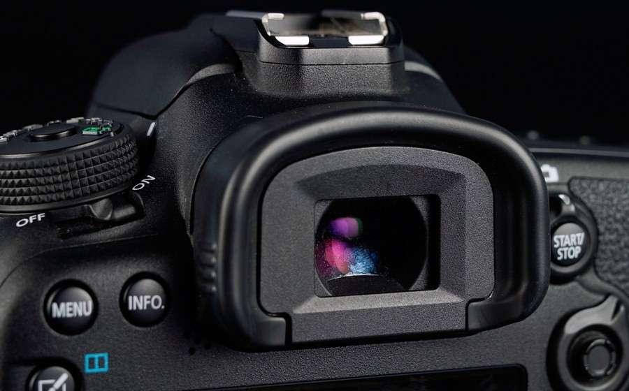 Canon EOS 7D Mark II 